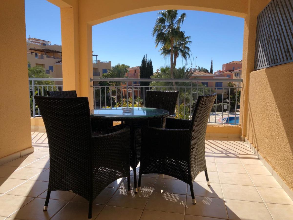 Limnaria Gardens - Modern 1 Bed, Walk To Beach & Shops Пафос Экстерьер фото