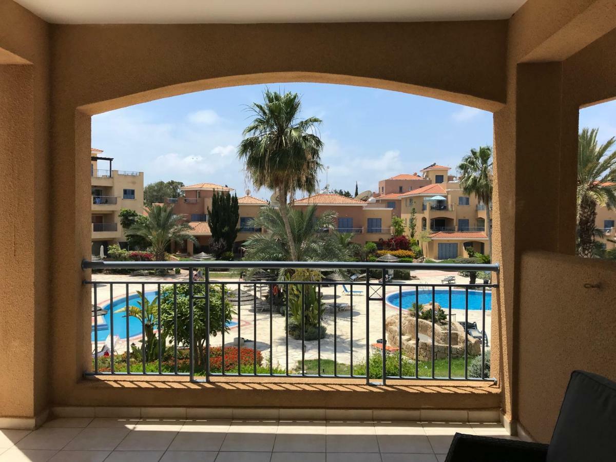 Limnaria Gardens - Modern 1 Bed, Walk To Beach & Shops Пафос Экстерьер фото