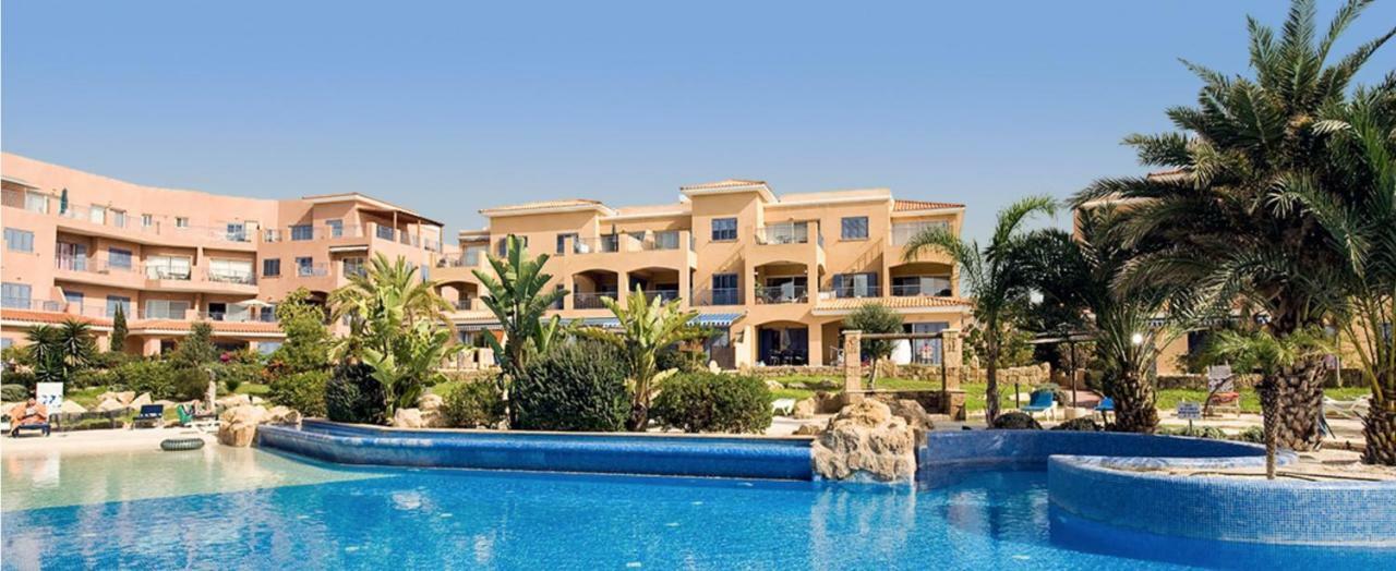 Limnaria Gardens - Modern 1 Bed, Walk To Beach & Shops Пафос Экстерьер фото